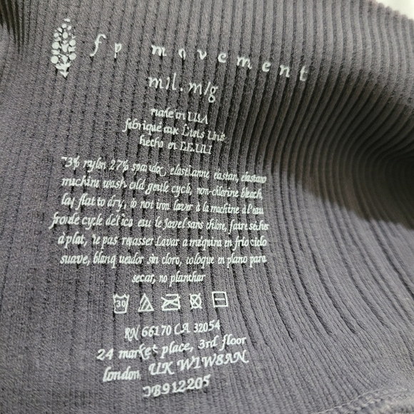FREE PEOPLE Movement Mineral Wash Grey Good Karma Leggings Size M/L NWOT - Picture 9 of 9